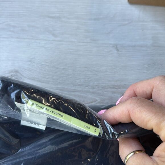 Aerie Offline By Aerie OG Legging Black NWT in packaging - Picture 11 of 11